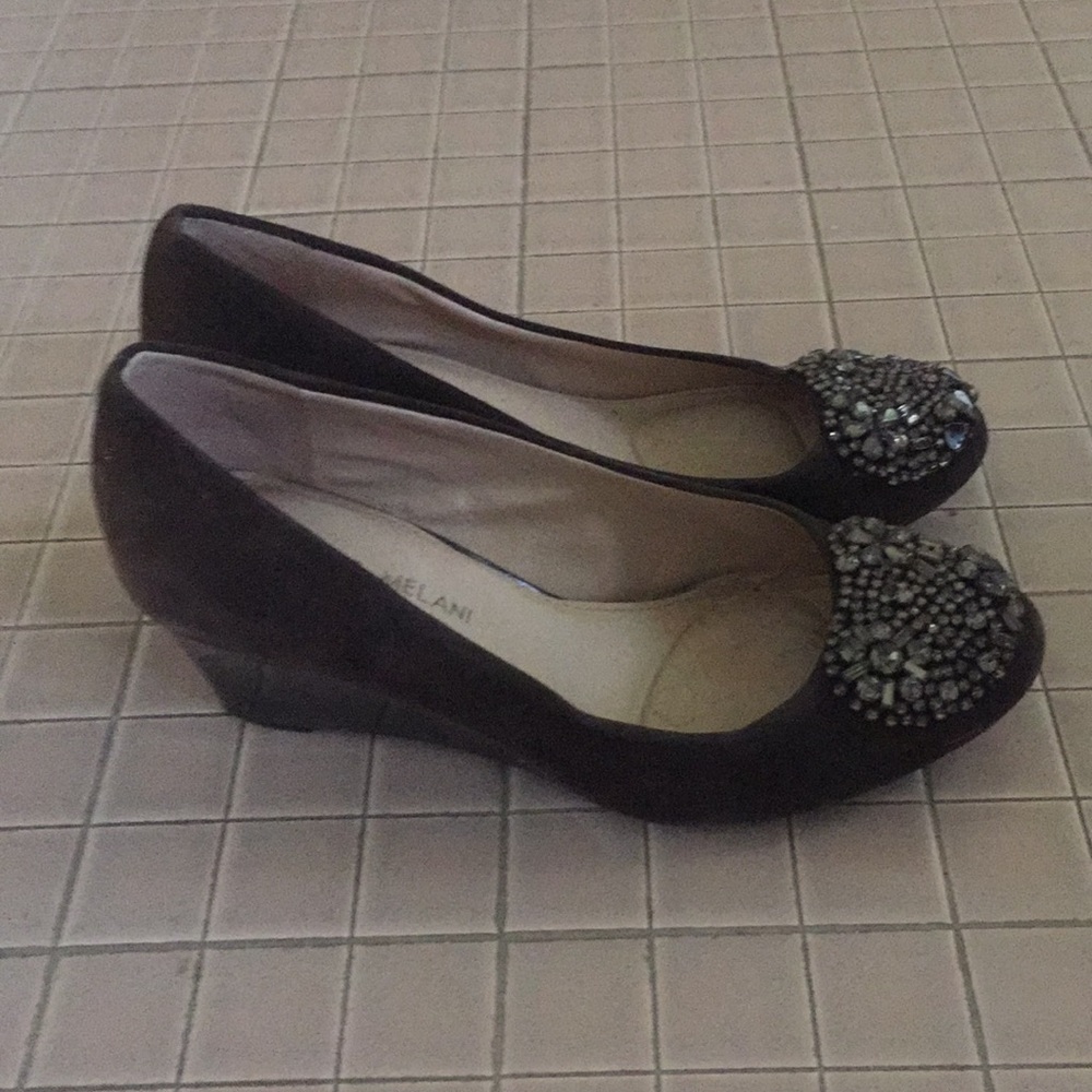 Shoes - Picture 2 of 3